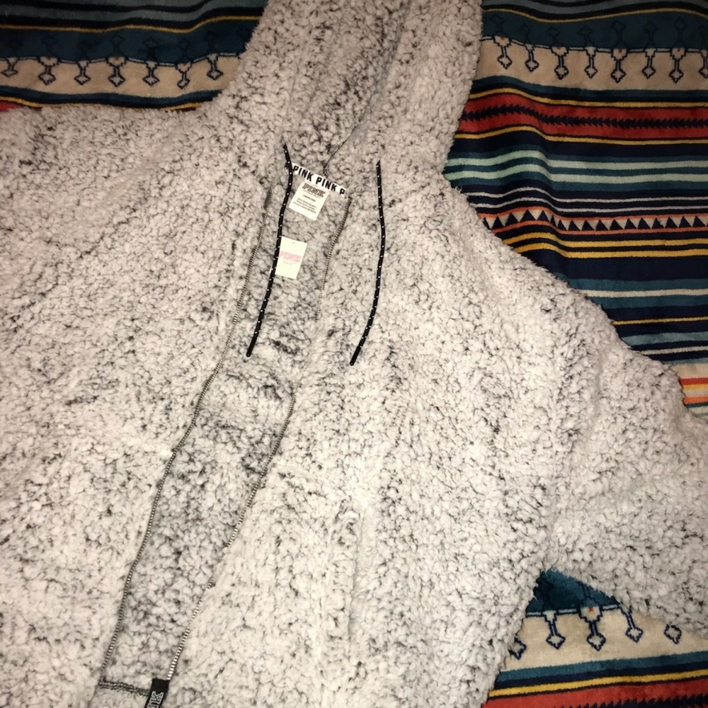 Pink fluffy jacket - Picture 2 of 2